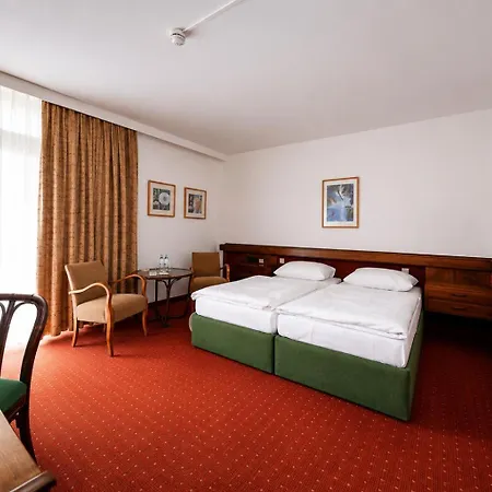 Kurzentrum Ludwigstorff Gmbh Hotel Bad Deutsch Altenburg
